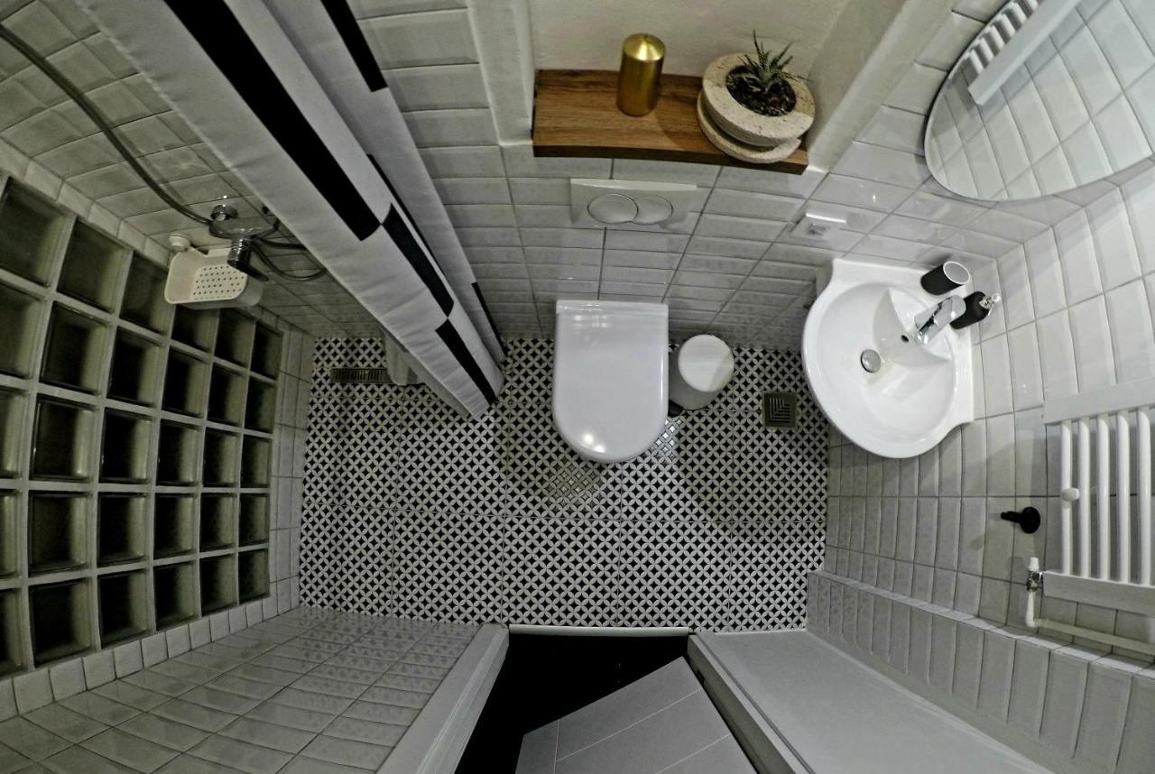 Studio appartment Savski Trg Belgrad Exteriör bild